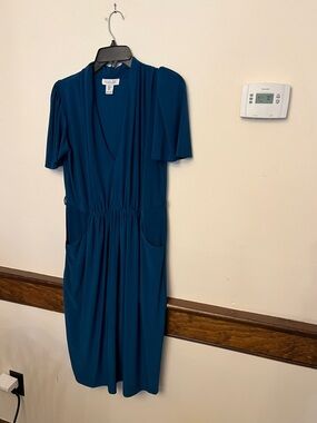 Rachel Zoe Teal V-Neck Midi Dress with Pockets